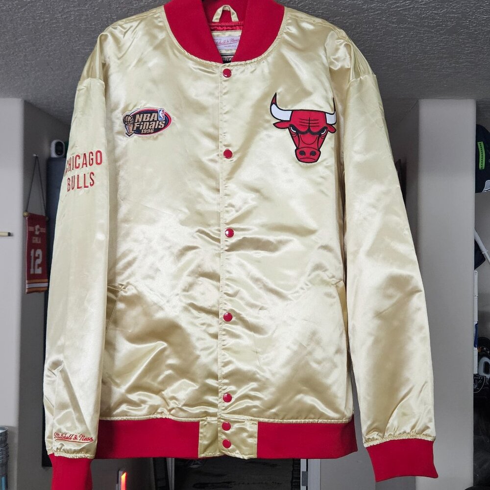 NWT Chicago Bulls 96 Jacket